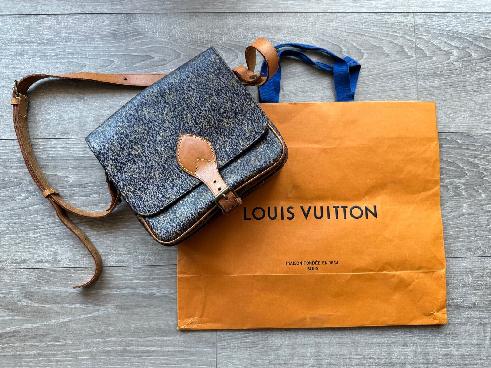 Originele Louis Vuitton Vintage Schoudertas, Sieraden, Tassen en Uiterlijk, Tassen | Damestassen, Ophalen of Verzenden, Gebruikt