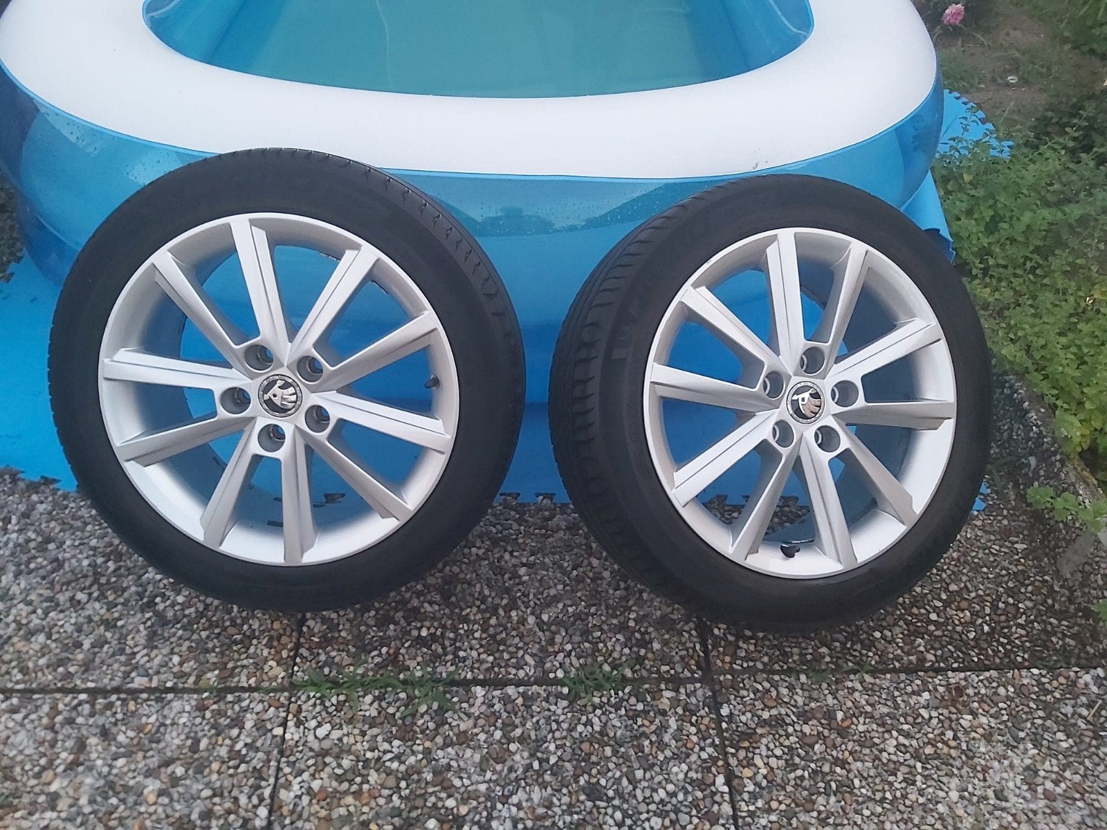 Skoda Octavia 225/45/17 banden met originele velgen, Auto-onderdelen, Banden en Velgen, Banden en Velgen, 17 inch, Ophalen of Verzenden