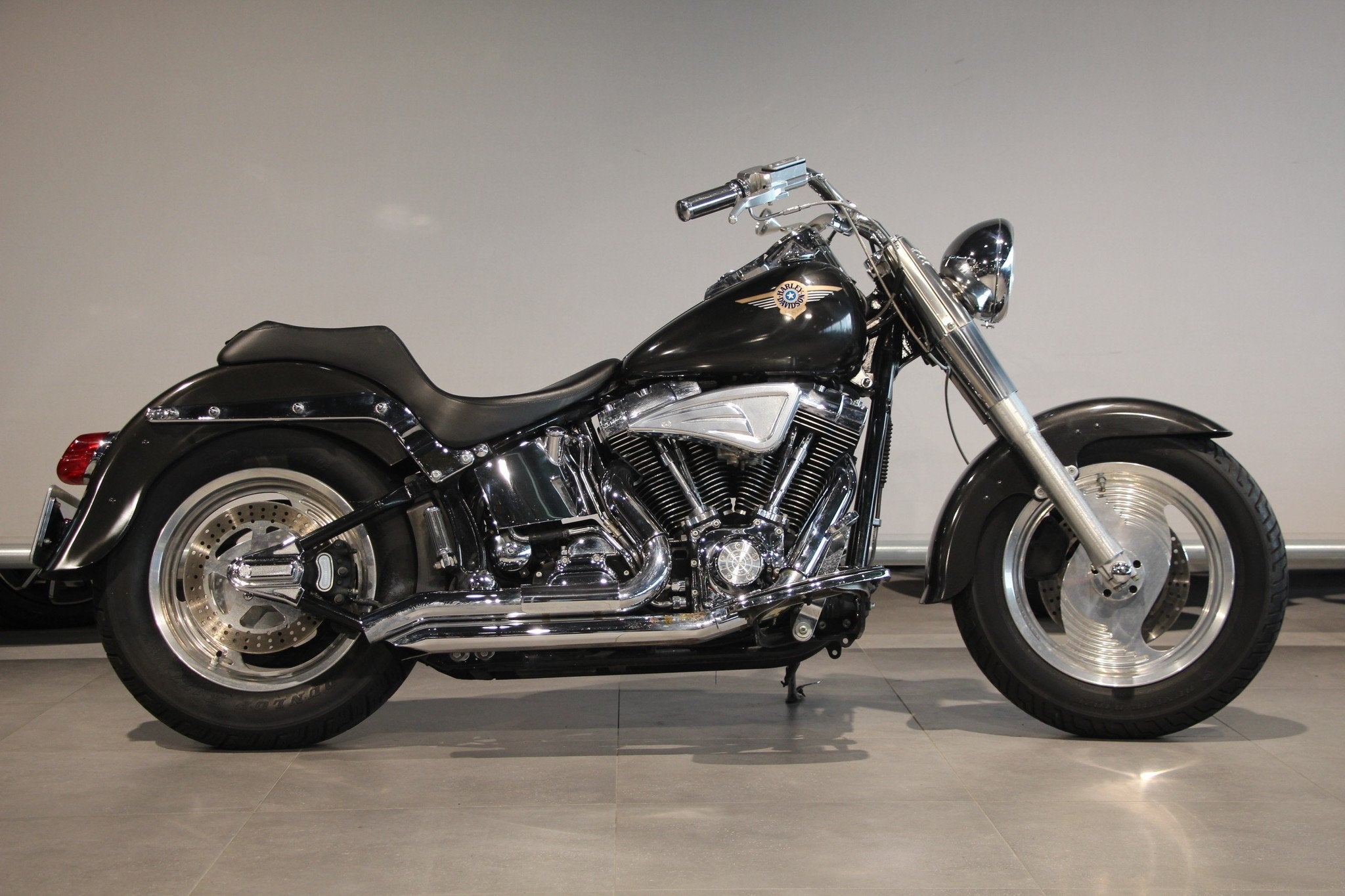 Harley-Davidson SOFTAIL DELUXE FLSTN (bj 2002), Motoren, Motoren | Harley-Davidson, Laan van Vredenoord 33
2289 DA  Rijswijk, Chopper