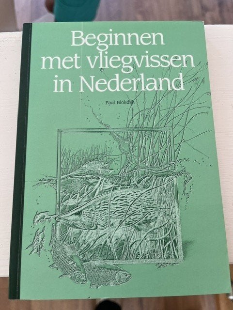 Boek beginnen met vliegvissen in Nederland, Ophalen of Verzenden, Zo goed als nieuw, Overige typen