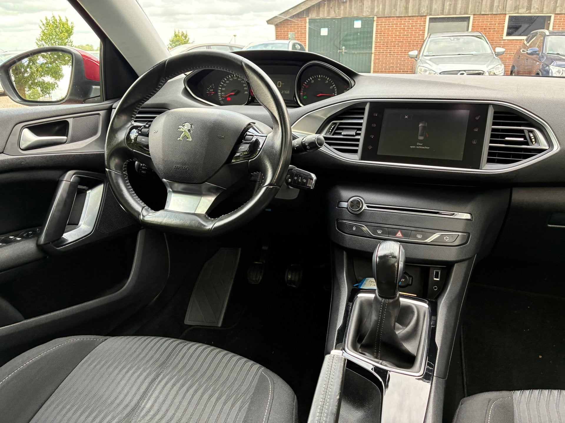 Peugeot 308 SW 1.2 | Goed onderhouden! | Pano + Navi + Cruis, Stof, Gebruikt, 1199 cc, 1165 kg