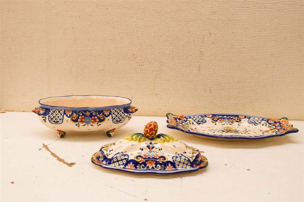3 delige Vieux Rouen France porseleinen soepterrine met pors, Ophalen of Verzenden, Gebruikt, Aardewerk, Bord(en)