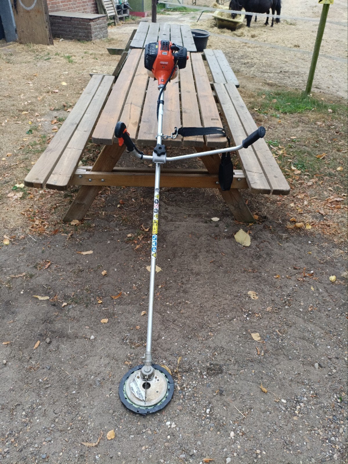 Echo SRM-300TES bosmaaier met onkruidmes, Ophalen, Cirkelmaaier, Gebruikt, Echo