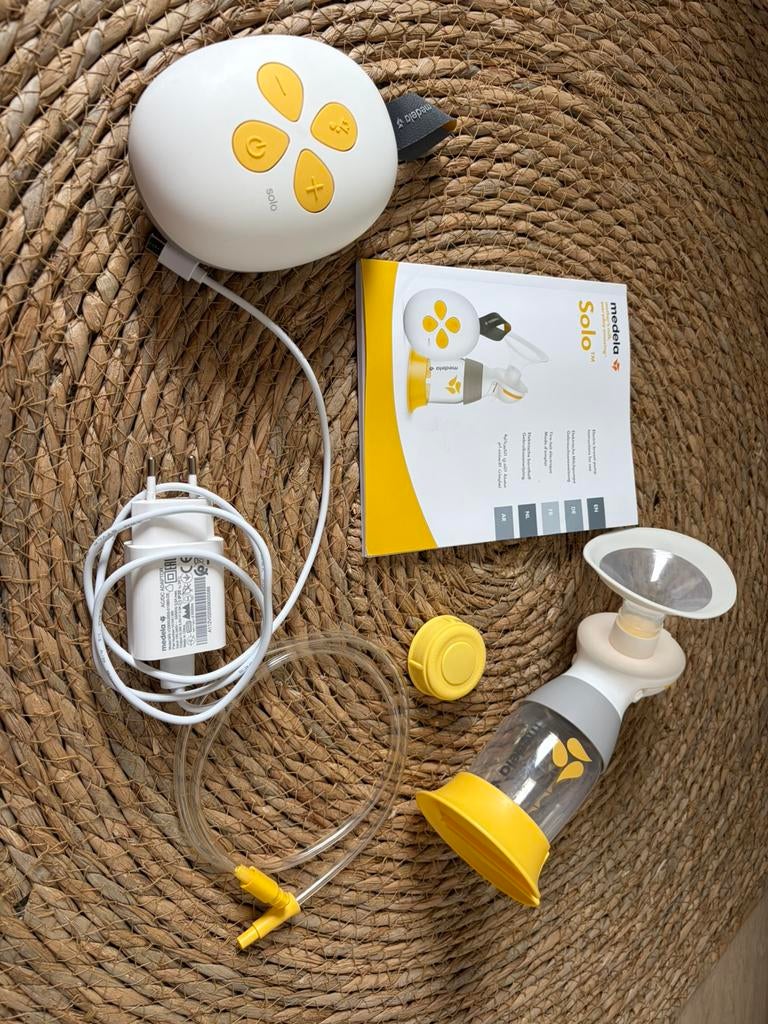 Medela Solo elektrische borstkolf enkel, Ophalen, Zo goed als nieuw, Borstkolf