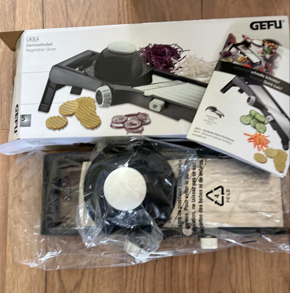 GEFU LAOLA Groentesnijder / Vegetable Slicer, Ophalen, Zo goed als nieuw, 3 snelheden of meer