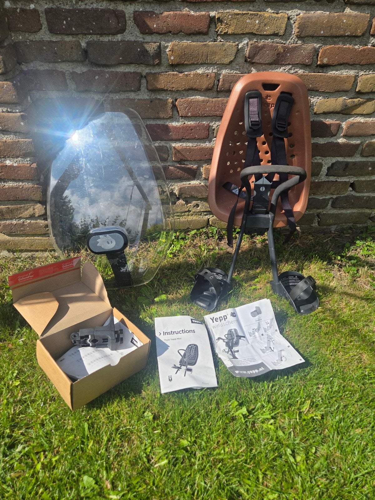 Thule Yepp Mini Voorzitje + Windsc, Ophalen, Voetsteuntjes, 0 t/m 18 kg, Voorzitje