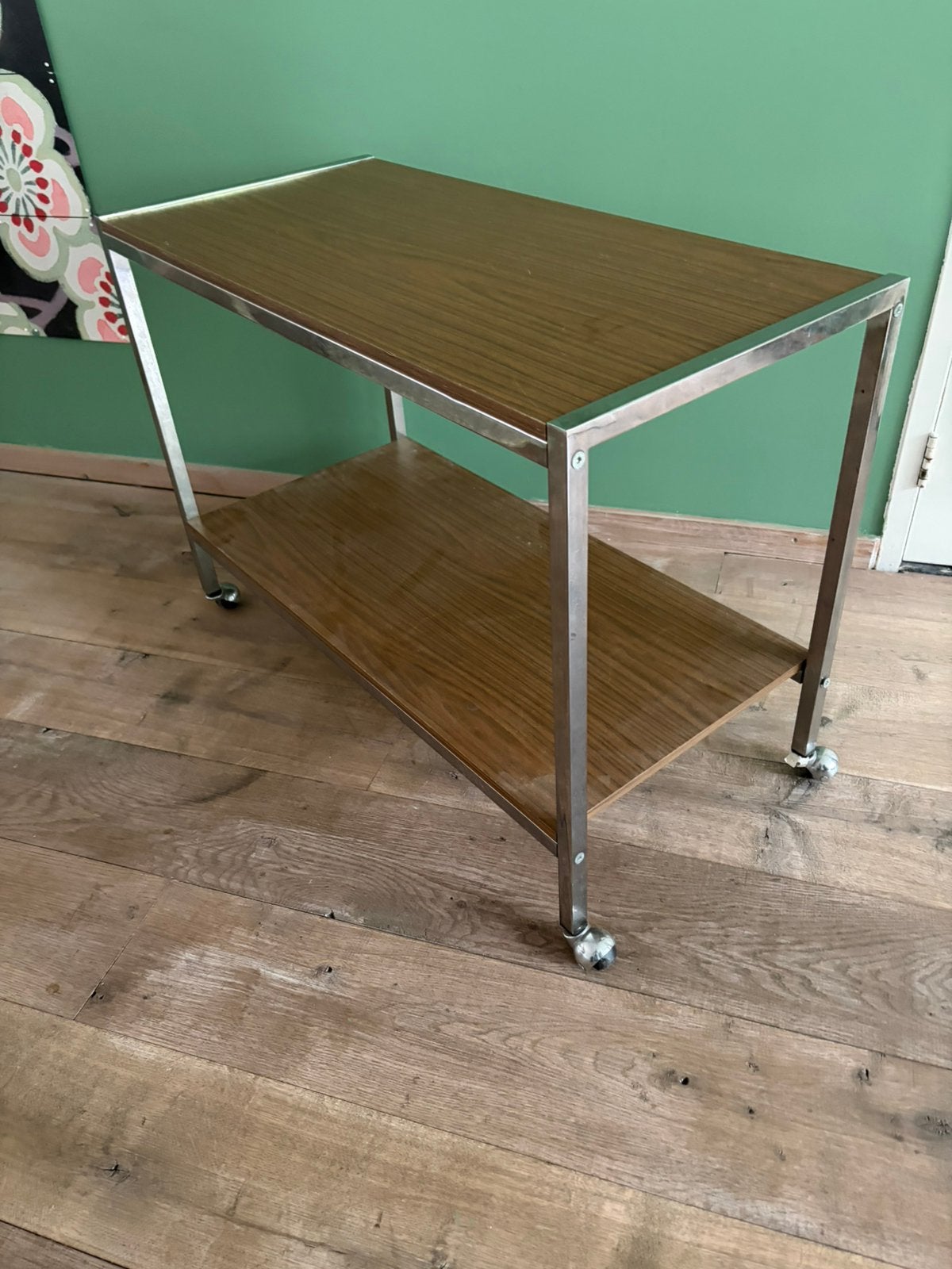 Prachtige vintage trolley 25 euro, Ophalen, Minder dan 55 cm, Metaal of Aluminium, Zo goed als nieuw