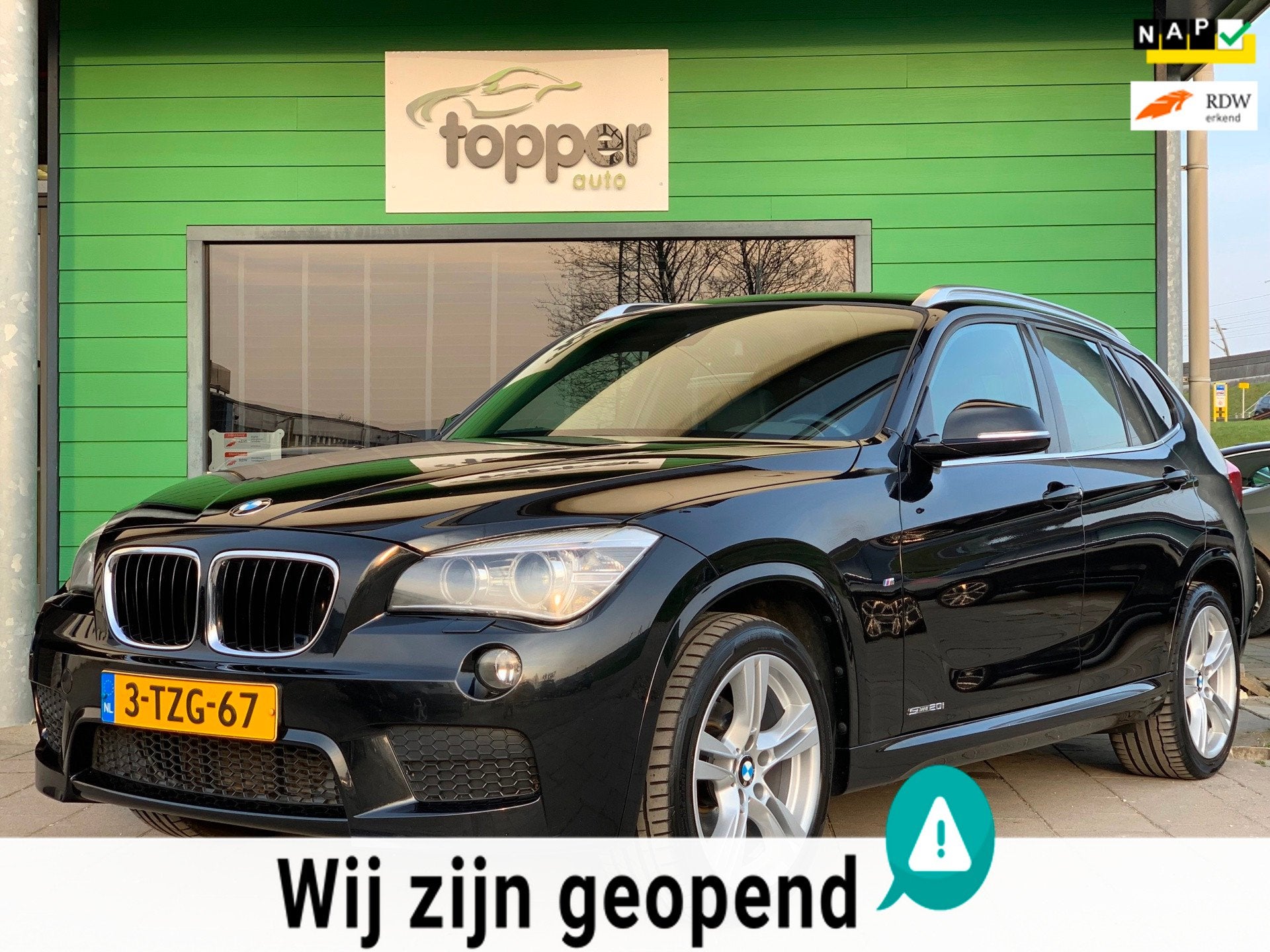 BMW X1 SDrive20i High Executive M Sport|1e Eigenaar!|Vol Opt, Auto's, BMW, Euro 6, 4 cilinders, Automatische klimaatregeling, Zwart