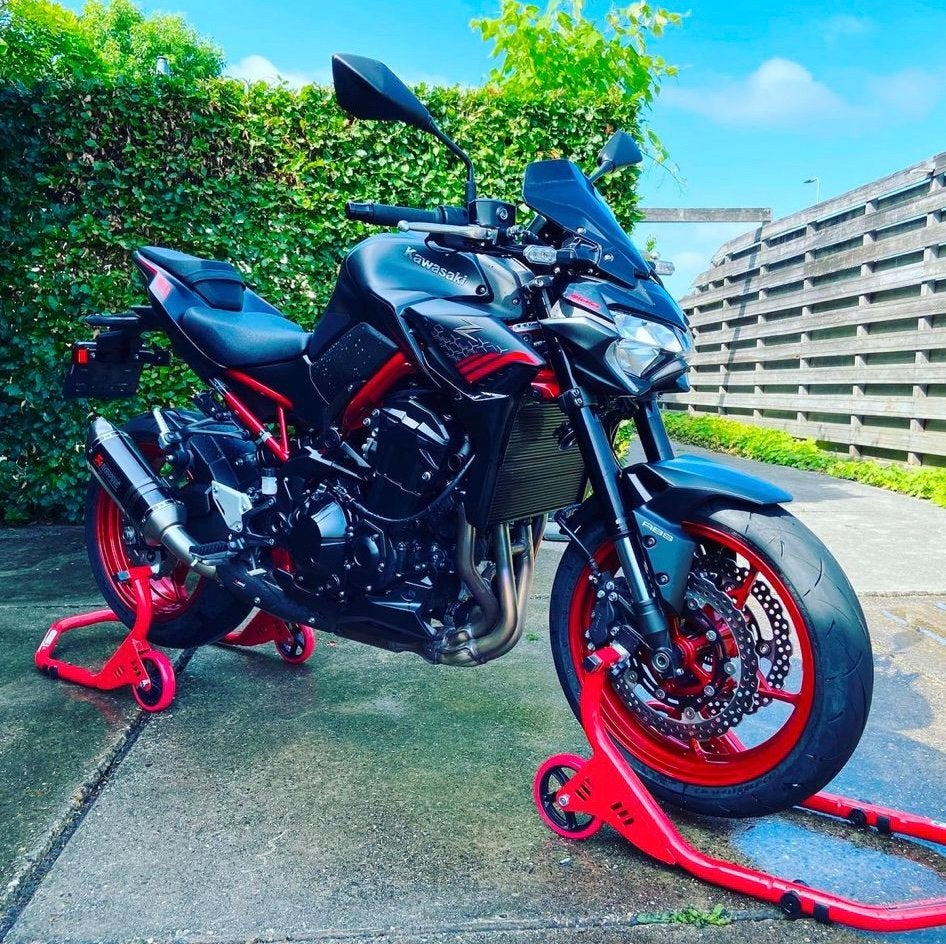 Kawasaki Z900 (2021) met performance pakket en extra’s!, Motorrijbewijs A, Particulier, Meer dan 35 kW, Naked bike