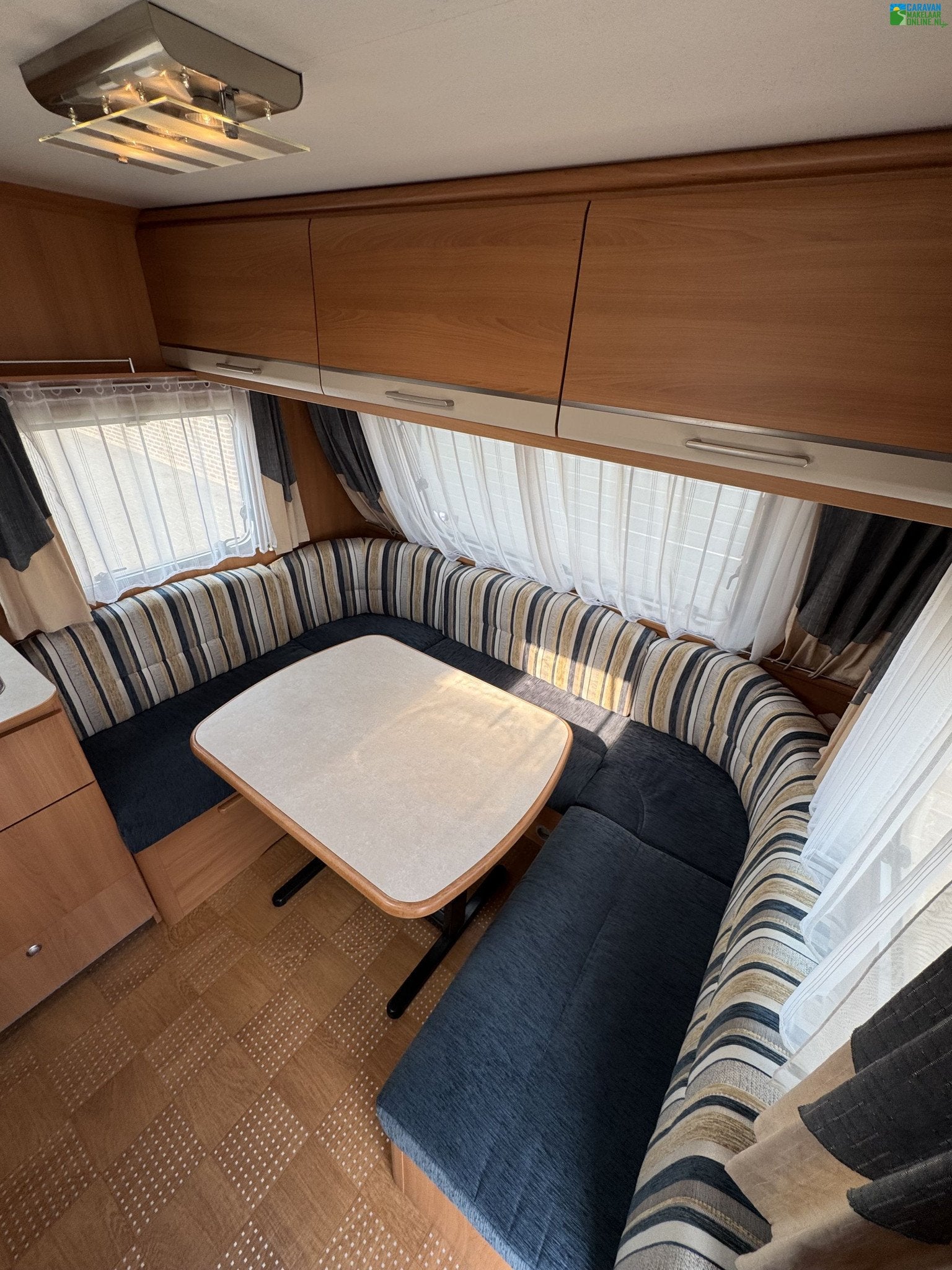 Foto 11 van Caravelair Ambiance Style 475 | Nette staat | Vast bed | 4p!