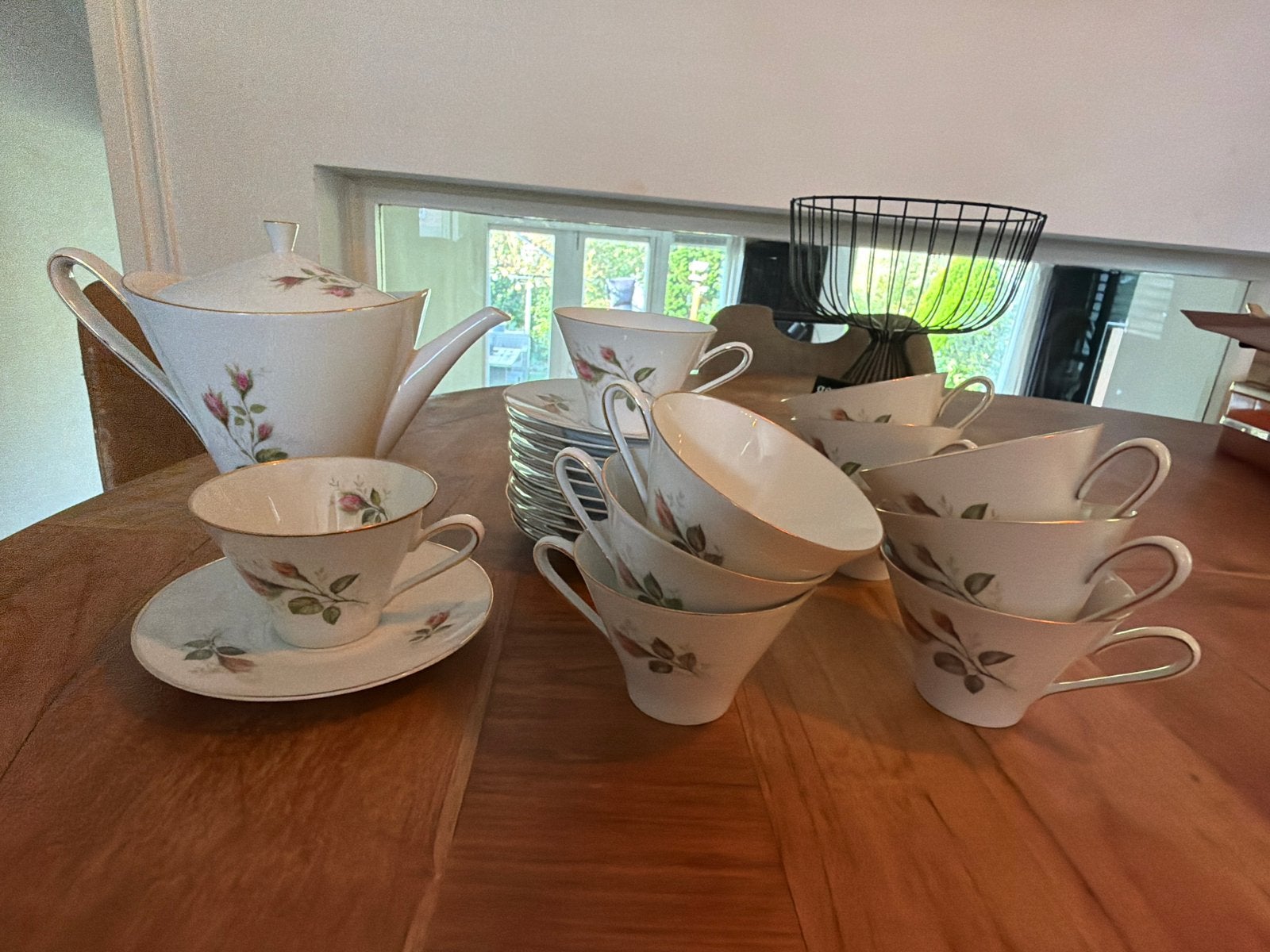 Porseleinen theeservies met rozenmotief - 11 personen, Ophalen of Verzenden