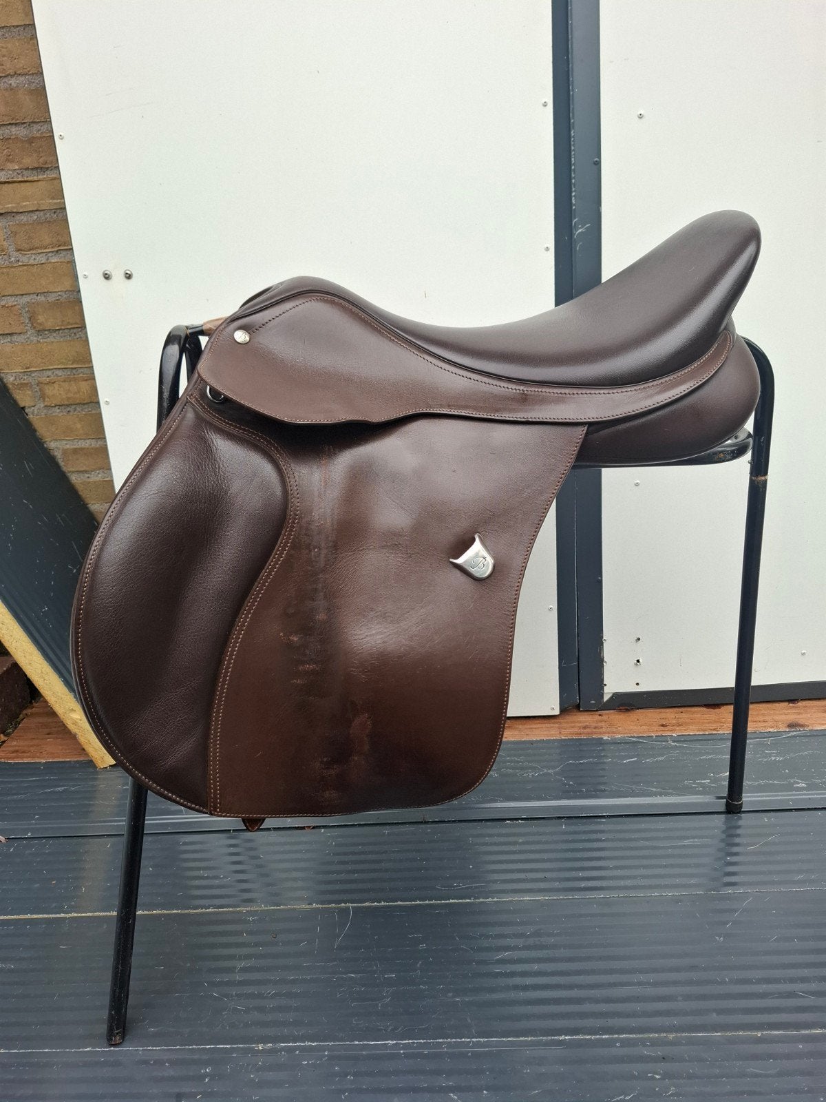 bates vzh 18 bruin, Dressuur, Ophalen of Verzenden, Zo goed als nieuw