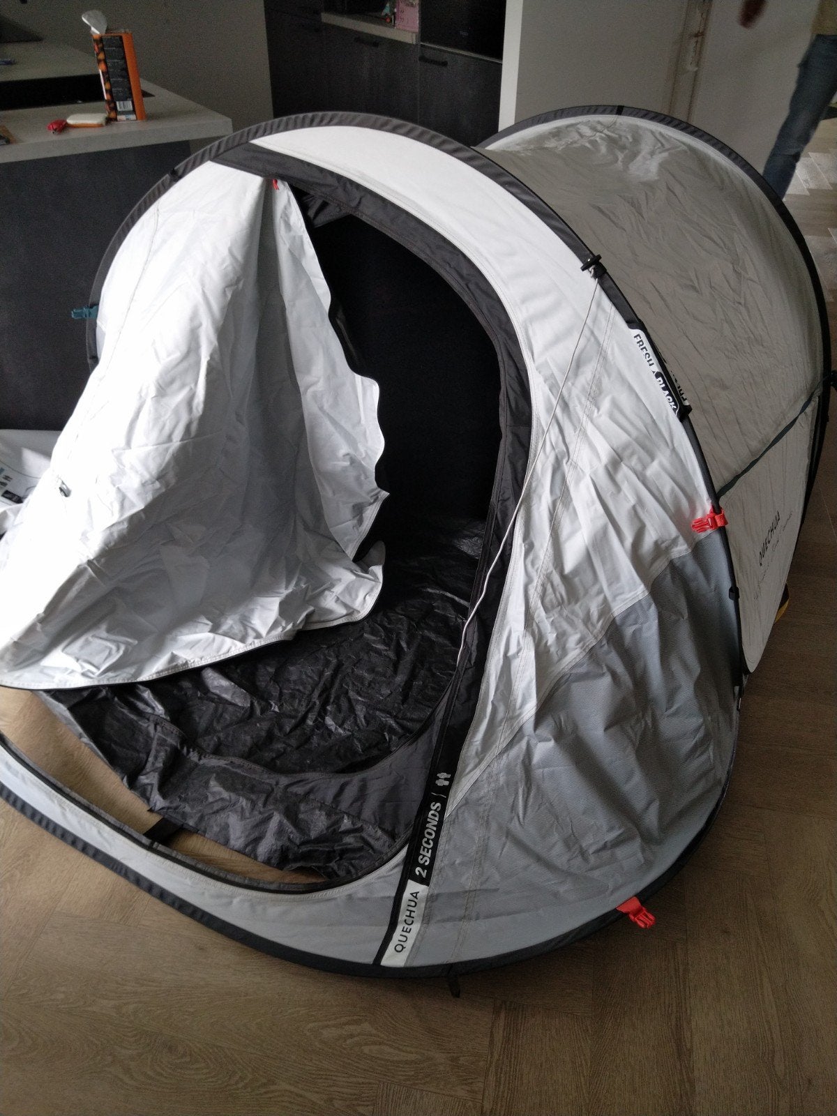 Quechua 2 Seconds Fresh & Black tent - 2 personen, Caravans en Kamperen, Tenten, Ophalen of Verzenden