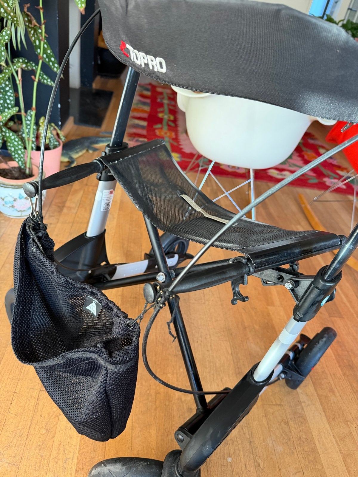 Rollator Topro Troja met ergo grip zwart, Ophalen, Lichtgewicht, Gebruikt