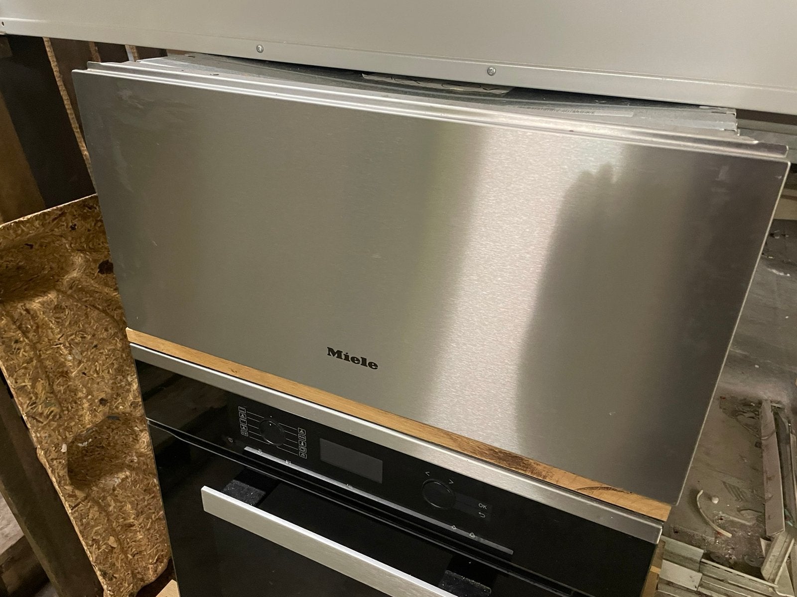 Miele warmhoudlade/slowcooker, Ophalen, 50 tot 100 cm, Zo goed als nieuw, Minder dan 100 cm