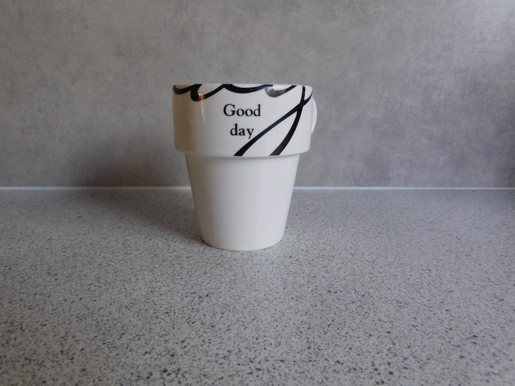 Mok no 1 Good Day Rivièra Maison, Huis en Inrichting, Keuken | Servies, Keramiek, Ophalen of Verzenden, Zo goed als nieuw, Overige stijlen
