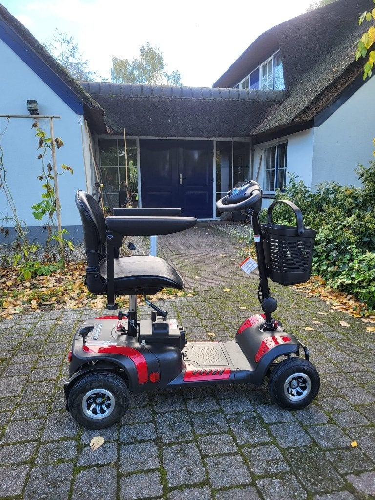 Partij scootmobielen: Kymco, Sterling, Vermeiren, Excel Xena, Ophalen, Kymco, Kymco, Sterling, Vermeiren, Excel Xena, Kymco, Sterling, Vermeiren, Excel Xena