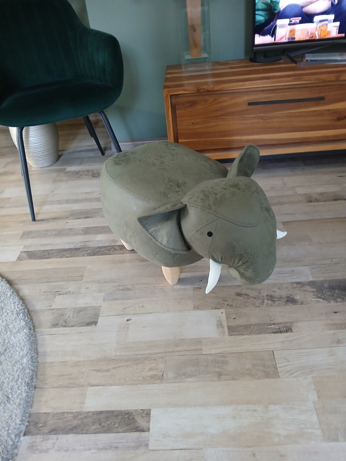 Leuke olifant poef/voetenbankje - Groen, Ophalen, Groen, Zo goed als nieuw, Modern