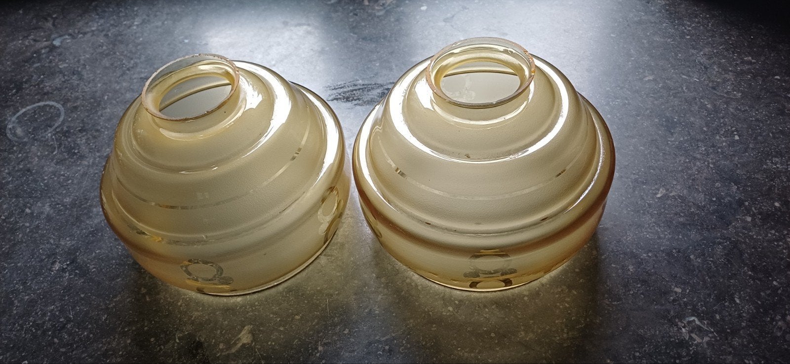 Set van 2 vintage glazen lampenkappen, Rond, Ophalen of Verzenden, Zo goed als nieuw, Glas