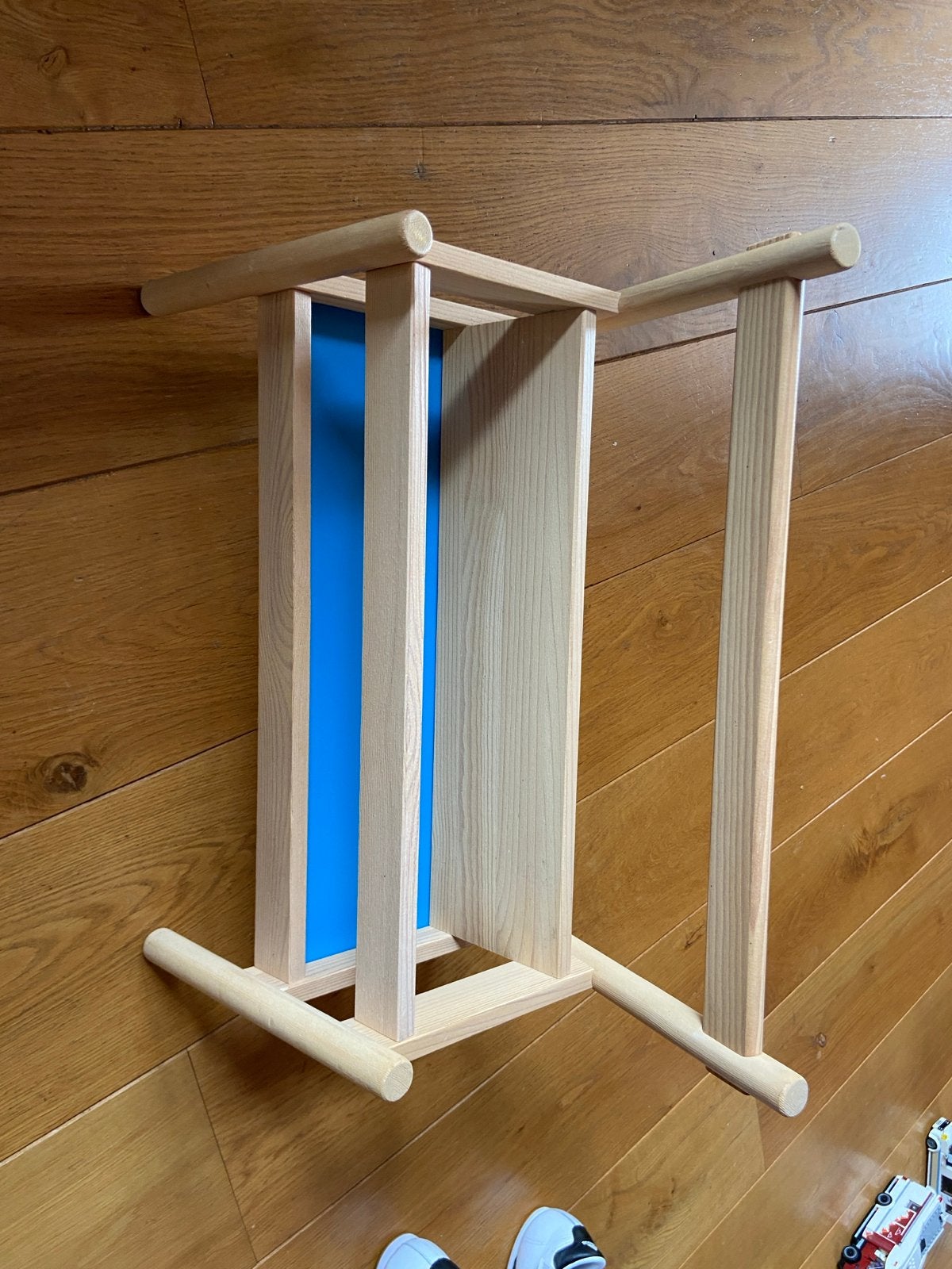 IKEA Flisat Boekenrek - Houten Wandrek voor Kinderkamer, Ophalen, Met plank(en), Minder dan 50 cm, Gebruikt