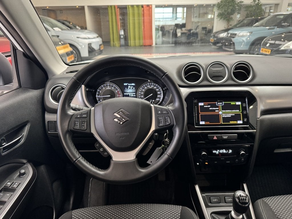 Suzuki Vitara 1.4 Boosterjet Select Smart Hybrid [ TREKHAAK, 1140 kg, Stof, Gebruikt, 4 cilinders
