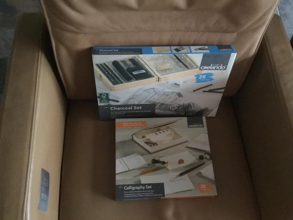 Nieuw kalligrafie set en koolpotloden set, Ophalen, Nieuw