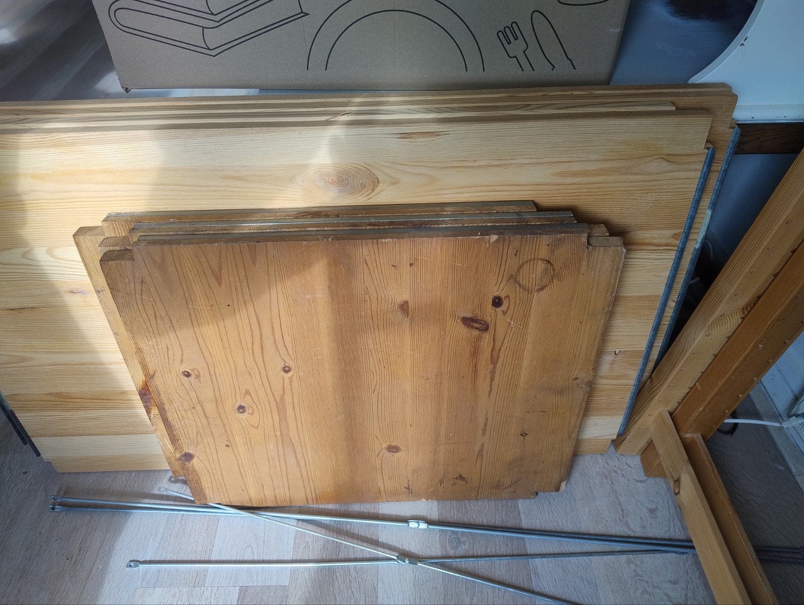 Ivar stellingskast met planken en metalen kruisen, Ophalen of Verzenden