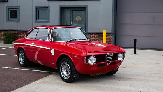 Gezocht: Alfa Romeo Bertone Coupe project, Ophalen of Verzenden, Alfa Romeo, Bumper