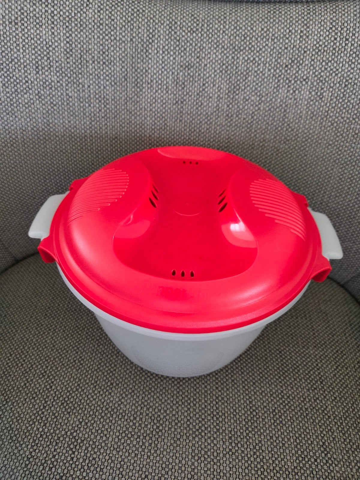 Tupperware Rijstmaker 2,2L voor Magnetron - Blauw en Rood, Ophalen of Verzenden, Nieuw, Blauw, Bak of Kom
