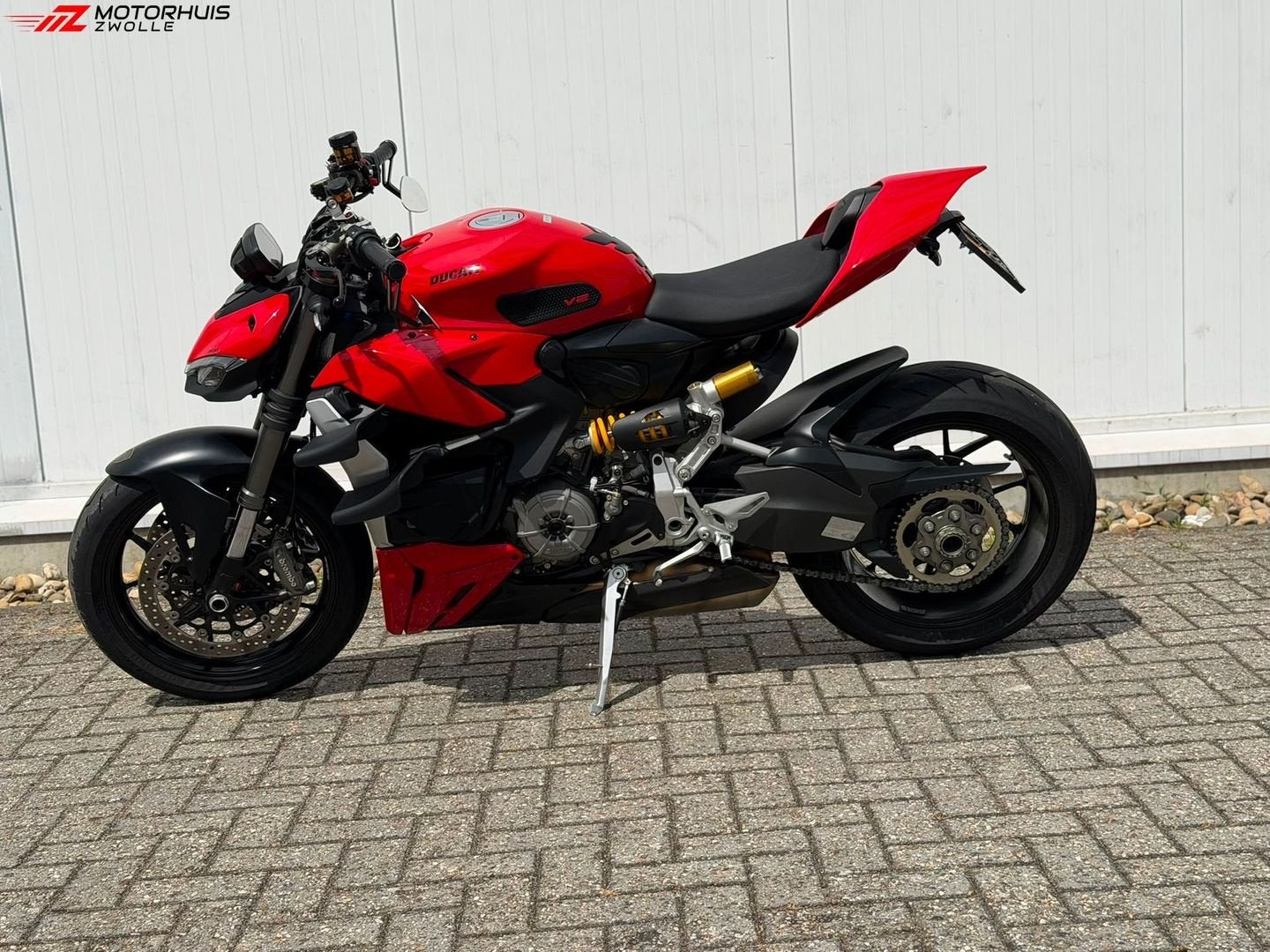 DUCATI STREETFIGHTER V2 (bj 2023) 4,558 km, DUCATI, 2 cilinders, Motorrijbewijs A, Bedrijf