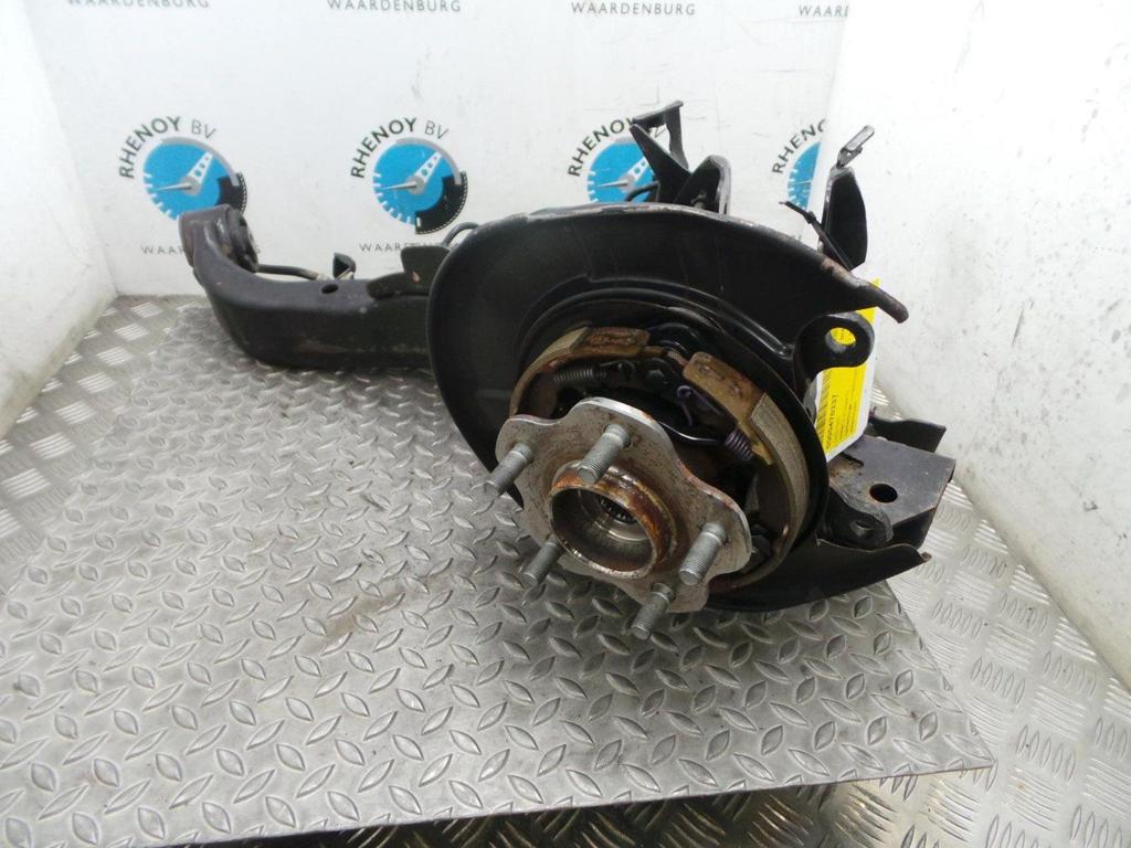 NISSAN QASHQAI DRAAGARM ONDER LA 2017, Ophalen of Verzenden, Gebruikt, Stiba lid