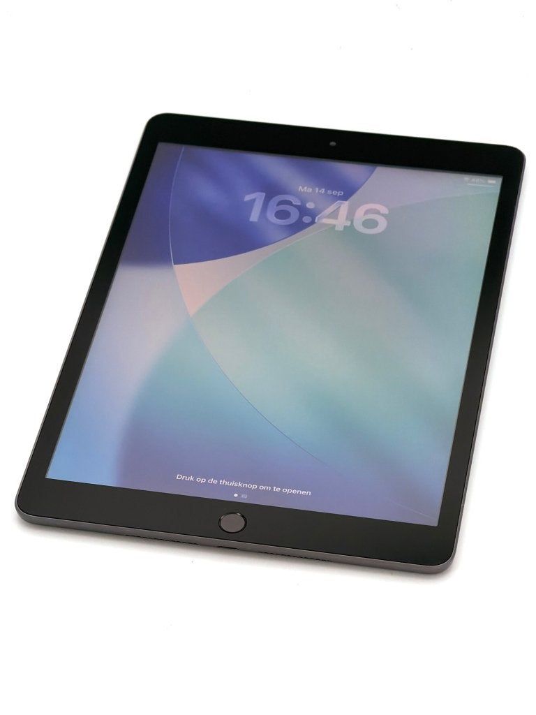 Zeer Nette iPad 8th gen Black, met 90% batterijconditie!, Computers en Software, 10 inch, Gebruikt, 32 GB, Apple