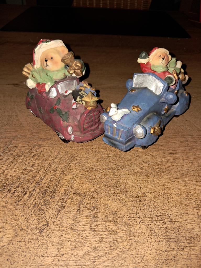 2 beertjes met auto's, Diversen, Kerst, Ophalen, Zo goed als nieuw