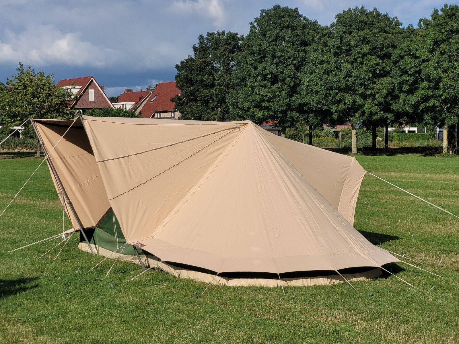De Waard Krooneend, zwaar tentdoek met luxe binnententen, Ophalen, Zo goed als nieuw, Tot en met 4