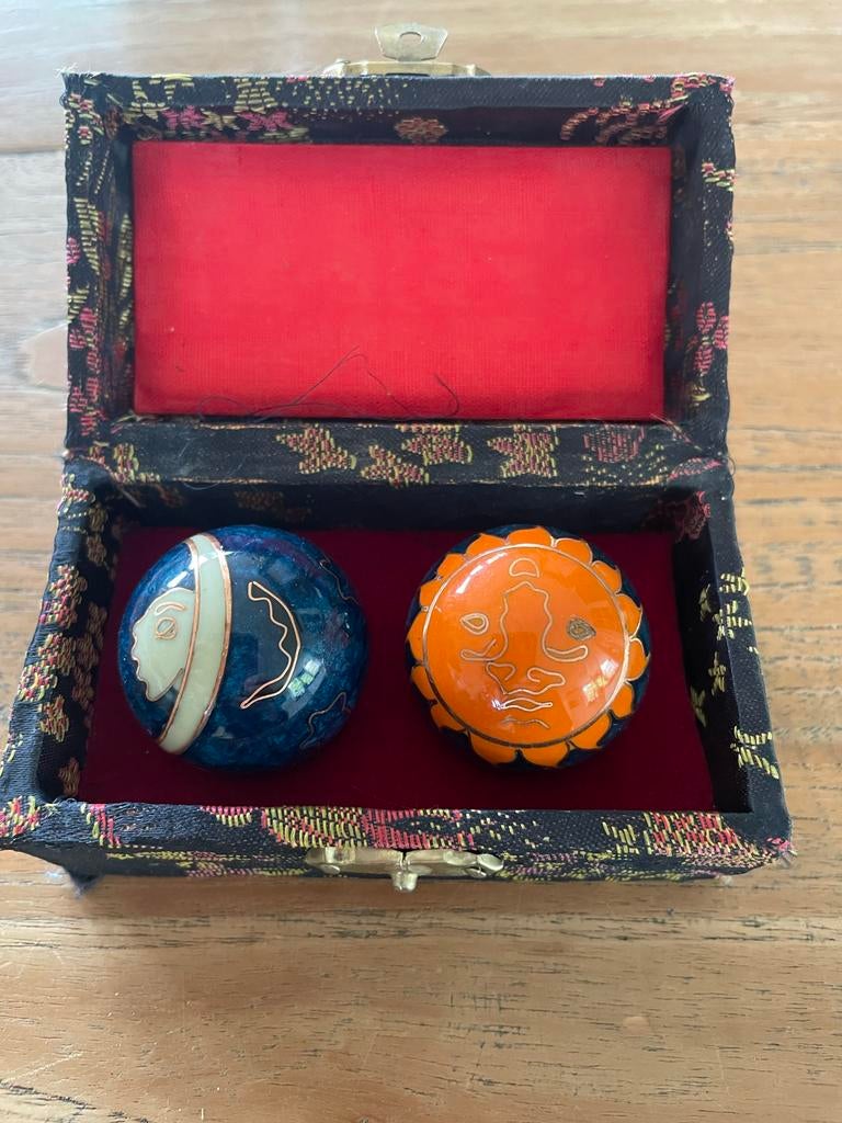 Baoding ballen in sierlijke doos, Ophalen of Verzenden, Zo goed als nieuw, Overige typen