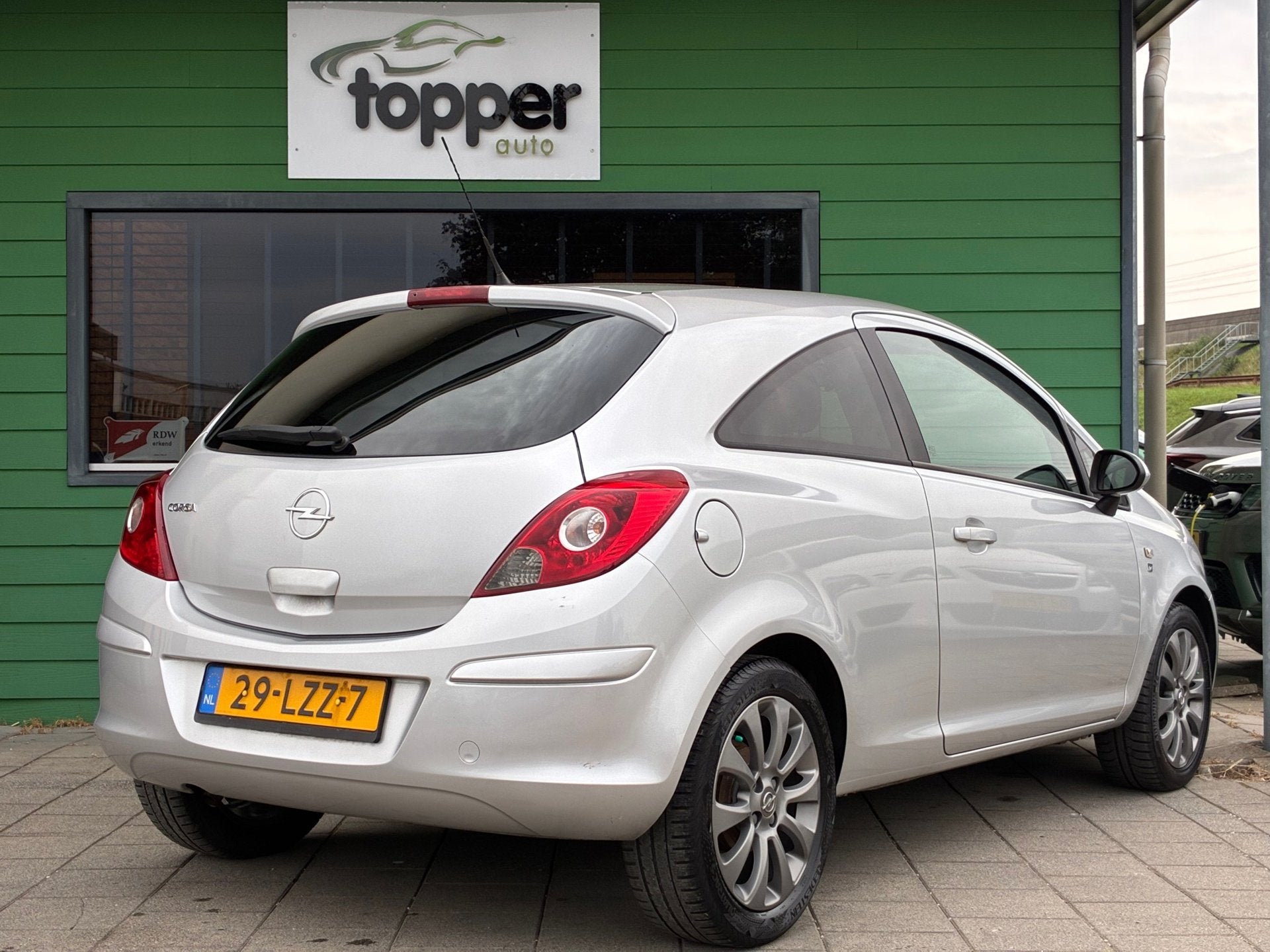 Opel Corsa 1.2-16V '111' Edition|1e Eigenaar|Airco|CruiseCon, Voorwielaandrijving, Euro 5, 1229 cc, Origineel Nederlands