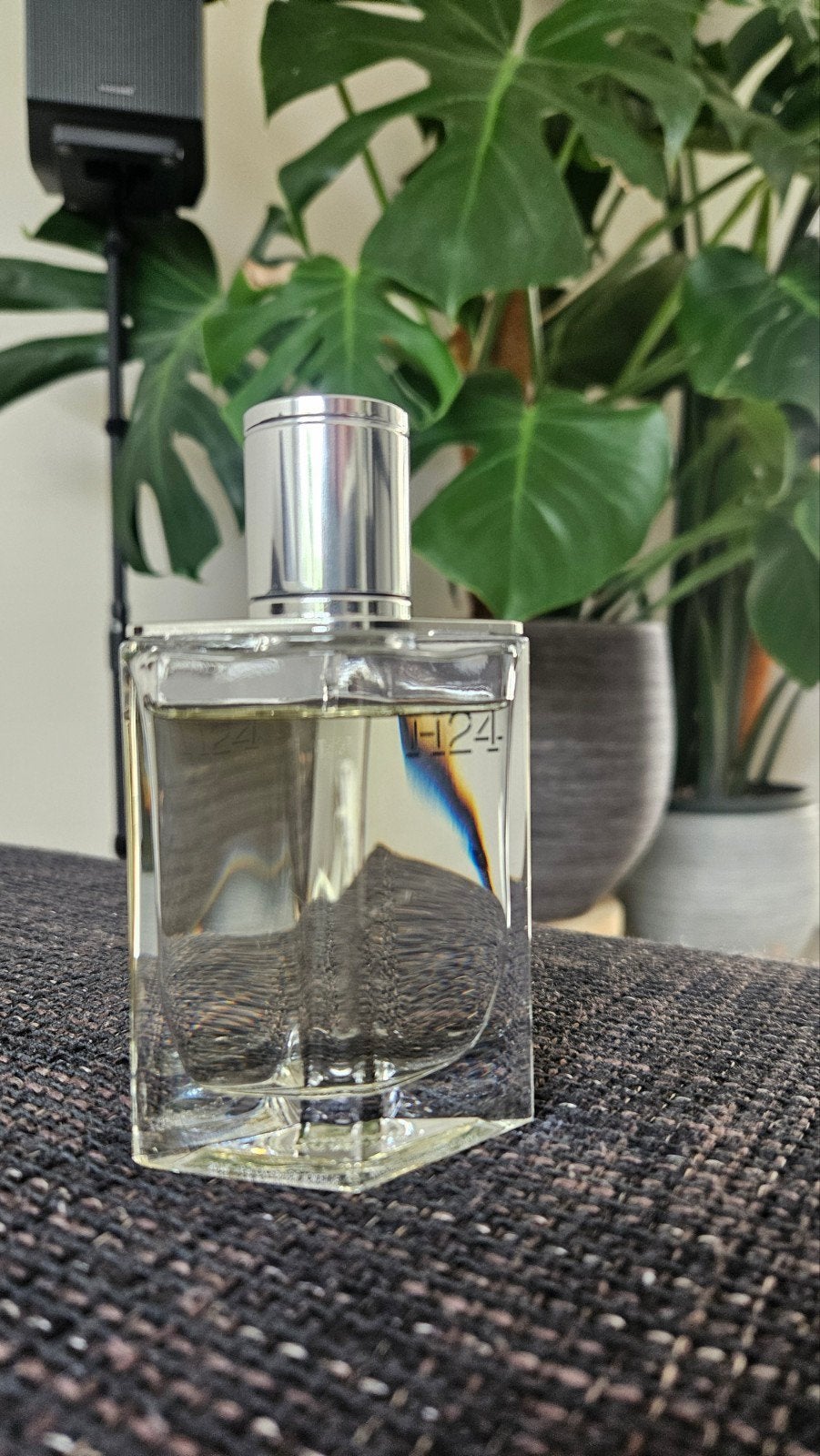 Hermès H24 Eau de Toilette - Herengeur 50 ml, Sieraden, Tassen en Uiterlijk, Verzenden, Zo goed als nieuw