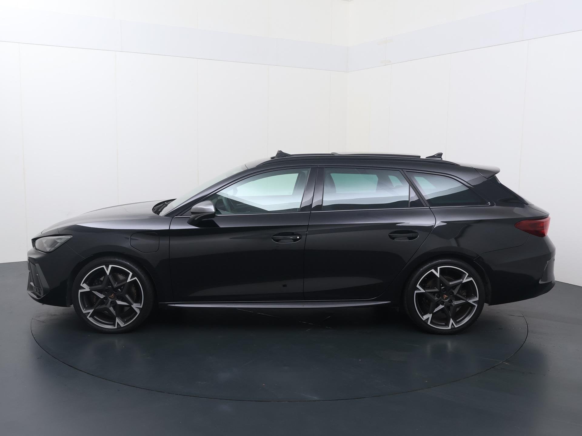 CUPRA Leon Sportstourer 1.5 TSI e-Hybrid VZ Performance | 27, Auto's, 12 maanden, 4 cilinders, Alcantara, Hybride Elektrisch/Benzine