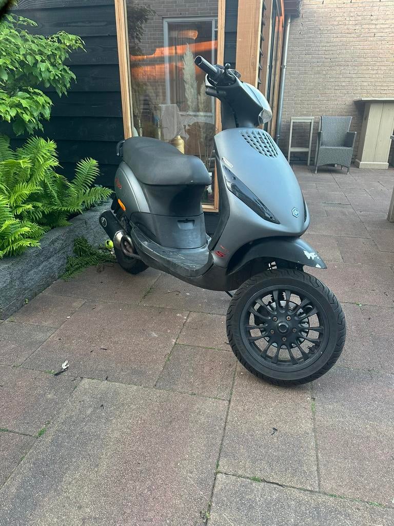 Zip 4t 80cc, Ophalen, Zo goed als nieuw, Benzine, Zip