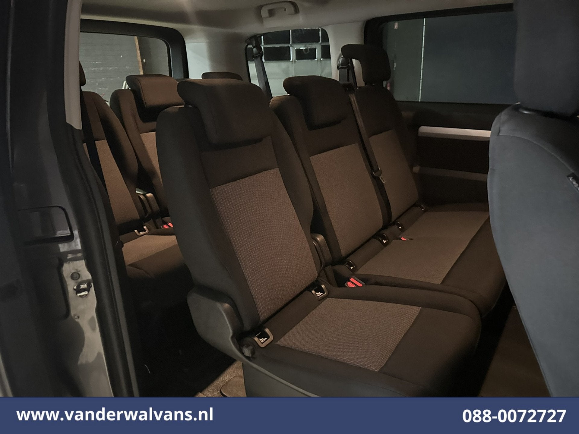 Peugeot Traveller 1.6 BlueHDi 116pk L2H1 Personenbus 8 Zitpl, Auto's, Dealer onderhouden, Stof, Origineel Nederlands, Bedrijf