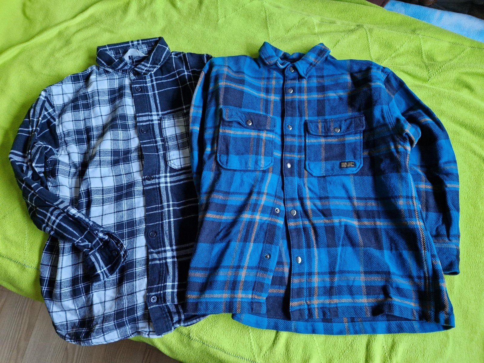2 Blouses lange mouw maat 146: katoen en flanel, Kinderen en Baby's, Ophalen, Gebruikt, H&M, Overhemd of Blouse