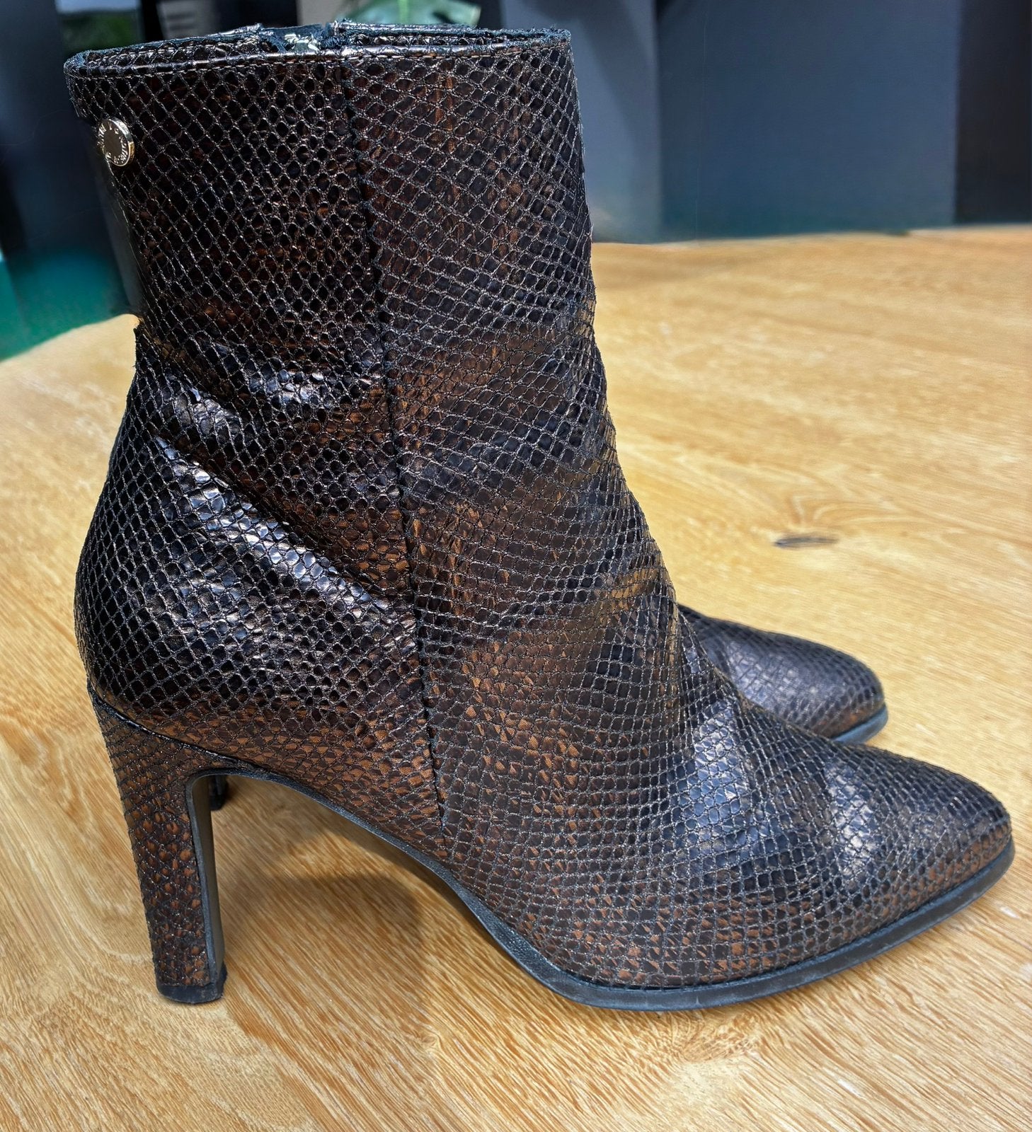 Notre-V enkellaarzen met hoge hak | Maat 38 - bruin/brons, Kleding | Dames, Notre-V, Bruin, Lage of Enkellaarzen, Ophalen of Verzenden