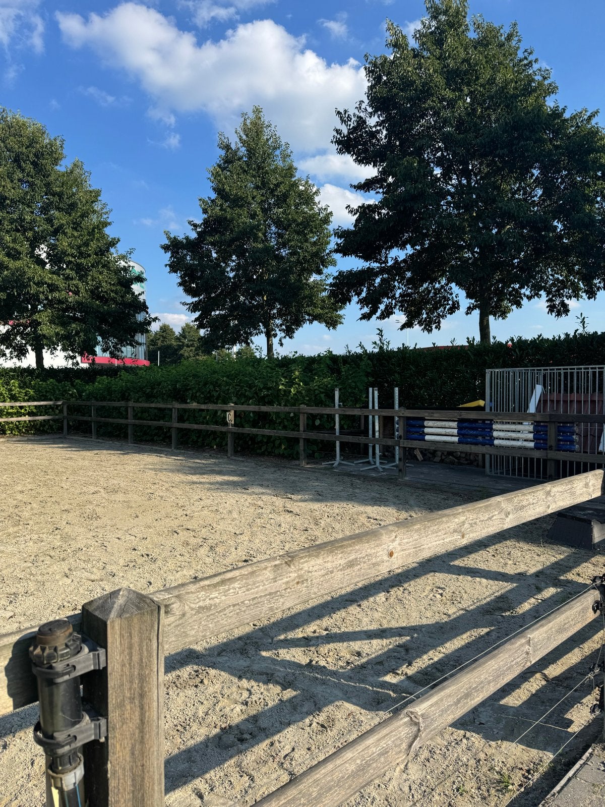 Verhuur eb en vloed paardenbak