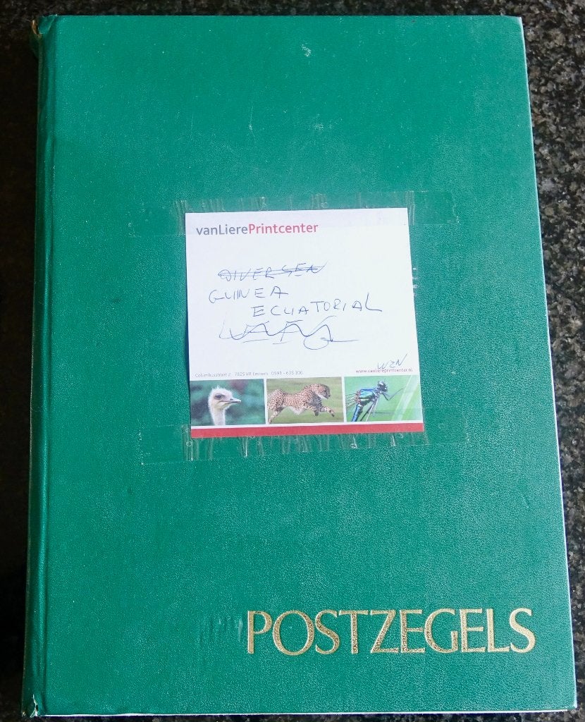 Insteekalbum postzegels Guinea Ecuatorial, Ophalen of Verzenden, Overige landen