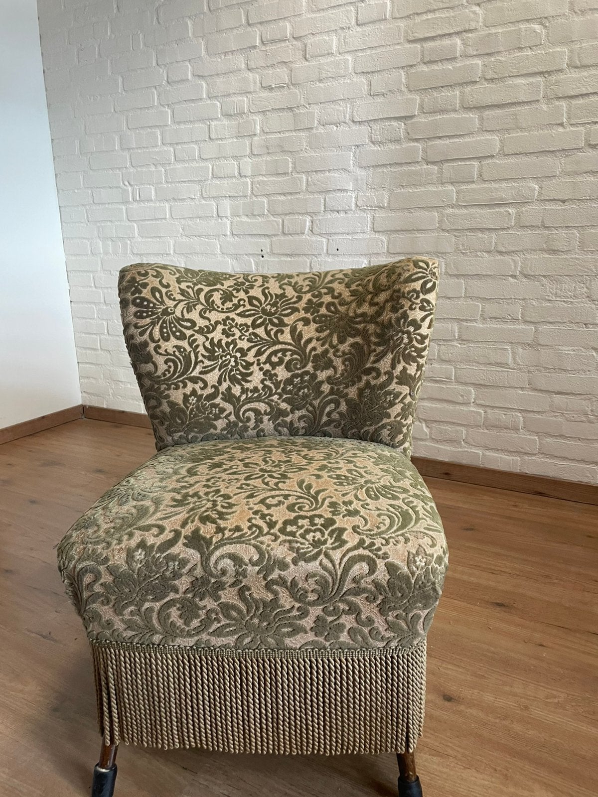 Vintage fauteil in groen fluwelen patronen, Ophalen, Zo goed als nieuw, 75 tot 100 cm, 50 tot 75 cm