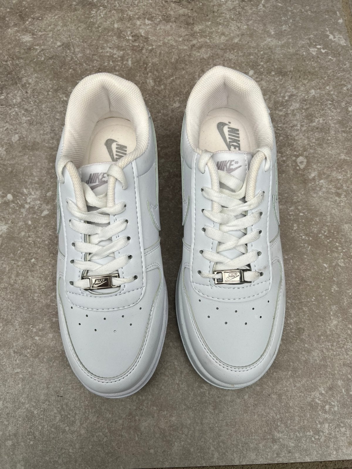 Nike Schoenen ,NİEUW, Kleding | Dames, Schoenen, Ophalen, Zo goed als nieuw, Sneakers of Gympen