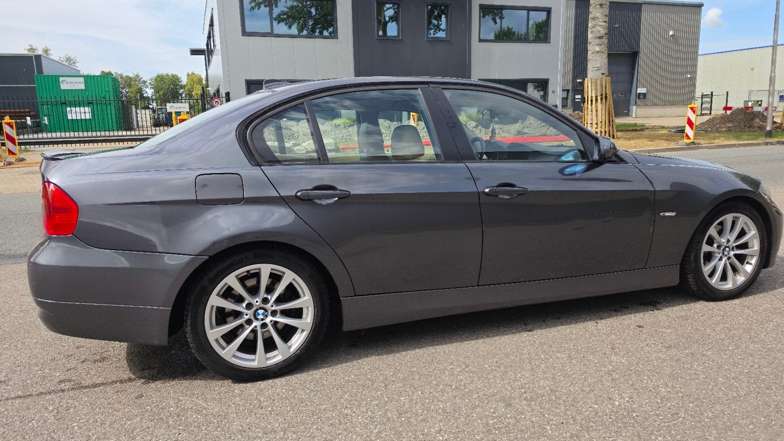 BMW 3-Serie 2.5 I 325 AUT 2005 Grijs, Automaat, 745 kg, Achterwielaandrijving, 2497 cc
