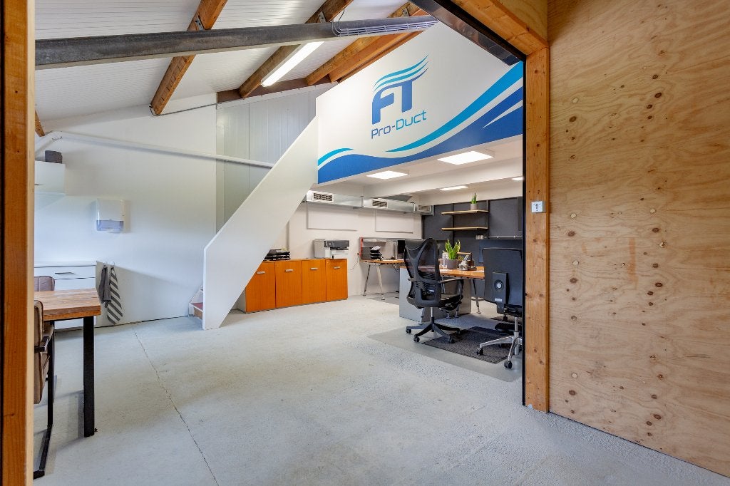 Bedrijfs-Stalling-Kantoor-Opslagruimte Amsterdam NRD, 114 m², Huur, Opslag of Loods