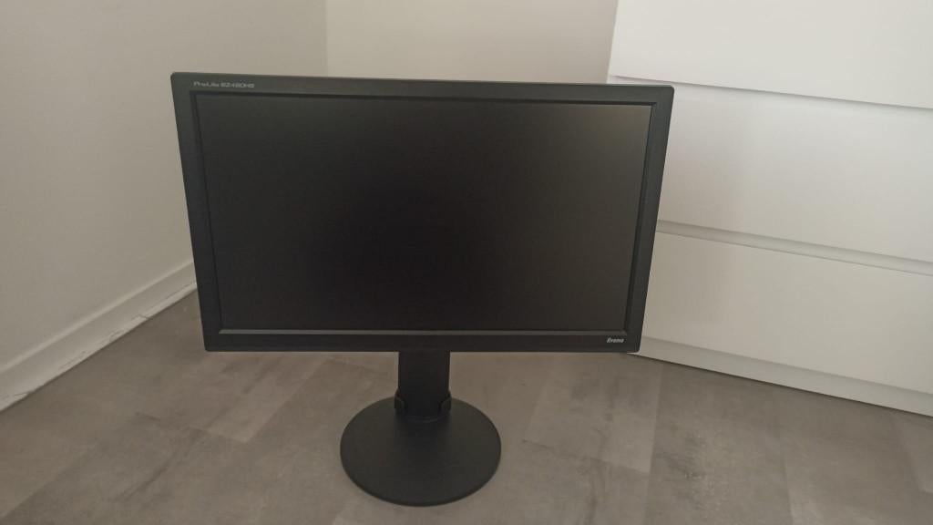 2x iiyama monitor 24", Computers en Software, Monitoren, Ophalen, Full HD, Zo goed als nieuw, HDMI