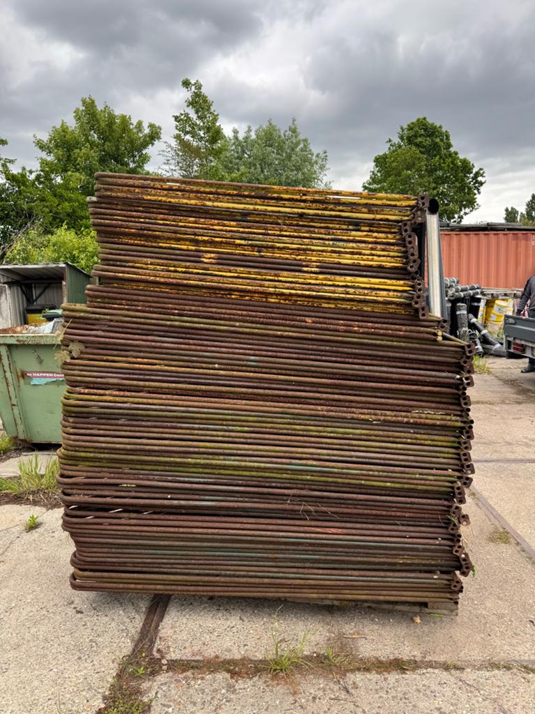 Stalen klap Schragen - Gebruikte steigeronderdelen, Doe-het-zelf en Verbouw, Steigers, Gebruikt, Overige typen, Minder dan 2 meter